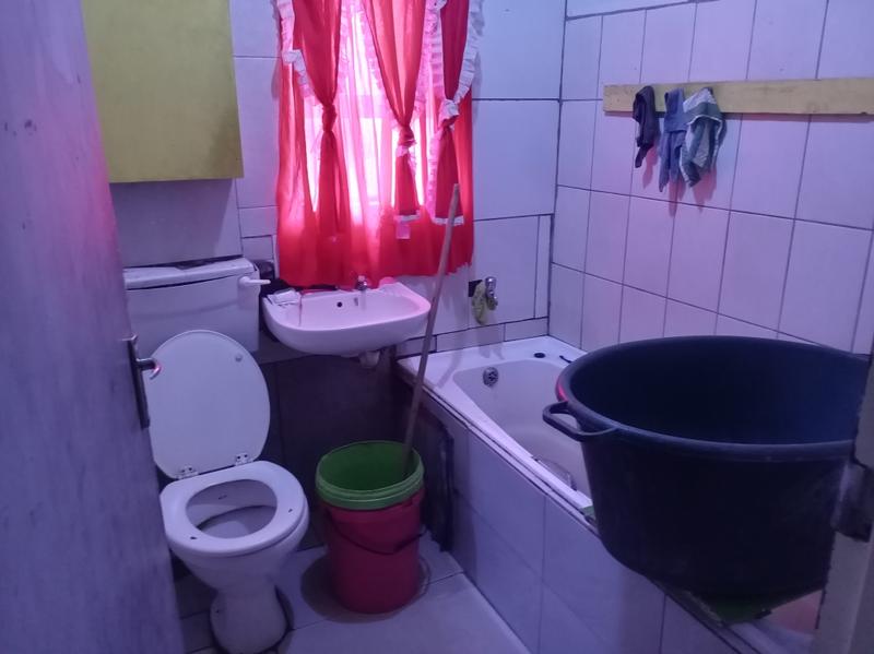 3 Bedroom Property for Sale in Lavender Hill Western Cape